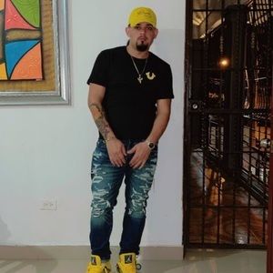 Meet your Posher, Henry